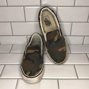 VANS CAMO Size 6.5 Men/8 Women Classic Slip On Sneakers; Preloved